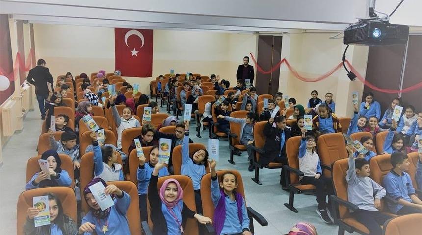 &Ouml;ğrencilere  "Diyabet eğitimi" verildi
