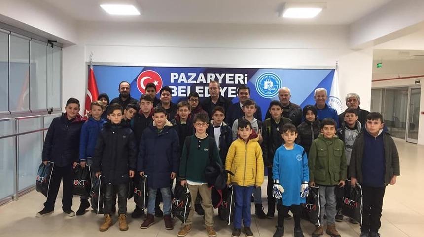 Sporculara malzeme dağıtımı yapıldı