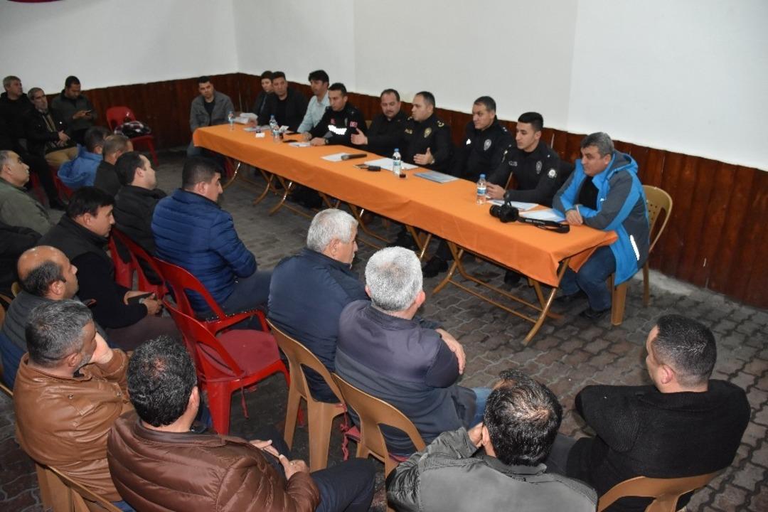 Kumluca&rsquo;da vatandaş abartı egzoz, park yeri ve hırsızlıklardan şikayet&ccedil;i