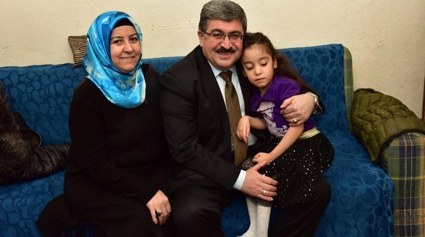 Bilecik, y&uuml;r&uuml;me engelli minik Berivan i&ccedil;in seferber oldu