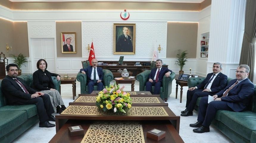 Elvan, bakanlarla Mersin&rsquo;deki yatırımları g&ouml;r&uuml;şt&uuml;