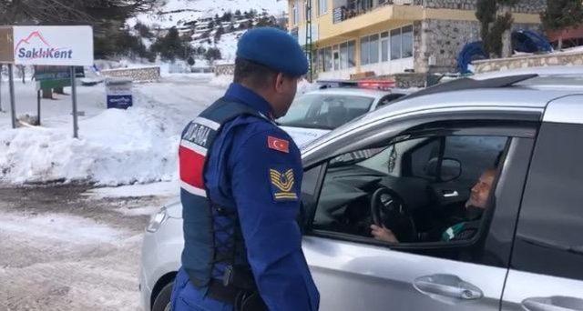 Sarıkamış Şehitlerini Anma Yürüyüşü öncesi Saklıkent yol denetimi