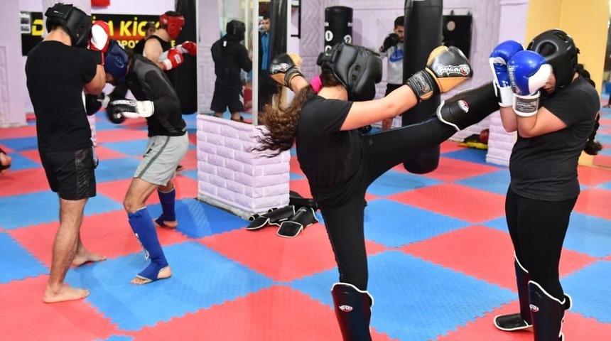 Tunceli Valiliği ve Belediyesinden spor kulübüne 96 bin TL’lik destek