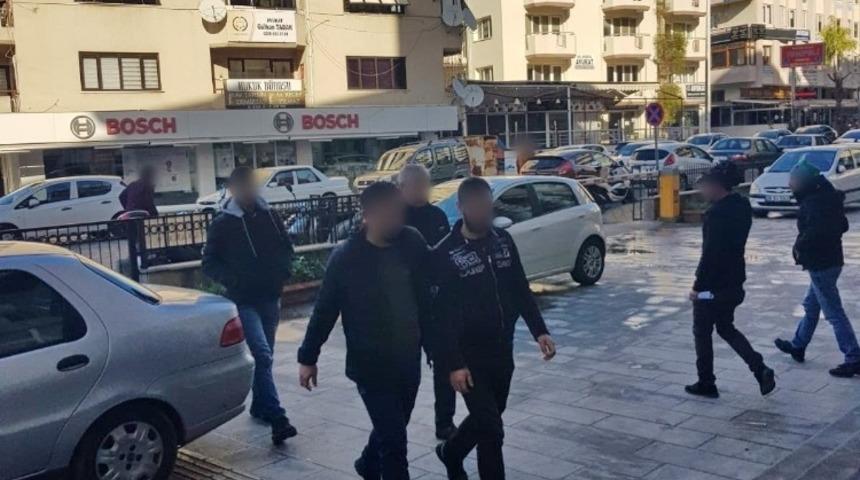 Belediyenin kum ocağından iş makinesi malzemesi çalanlar yakalandı