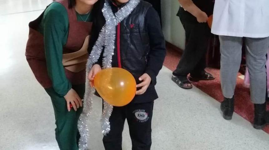 Sanko &Uuml;niversitesi &ouml;ğrencilerinden &ldquo;Bir Başka Yılbaşı&rdquo; etkinliği