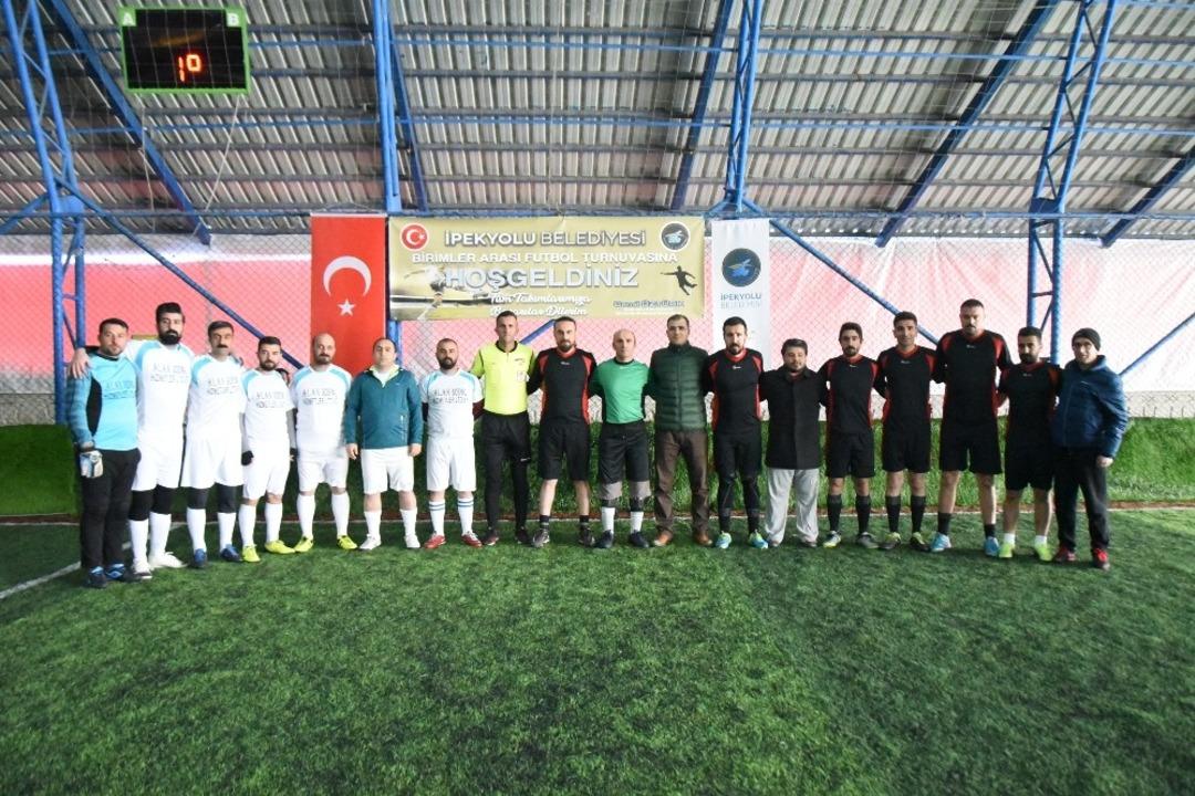 İpekyolu Belediyesinden birimler arası futbol turnuvası