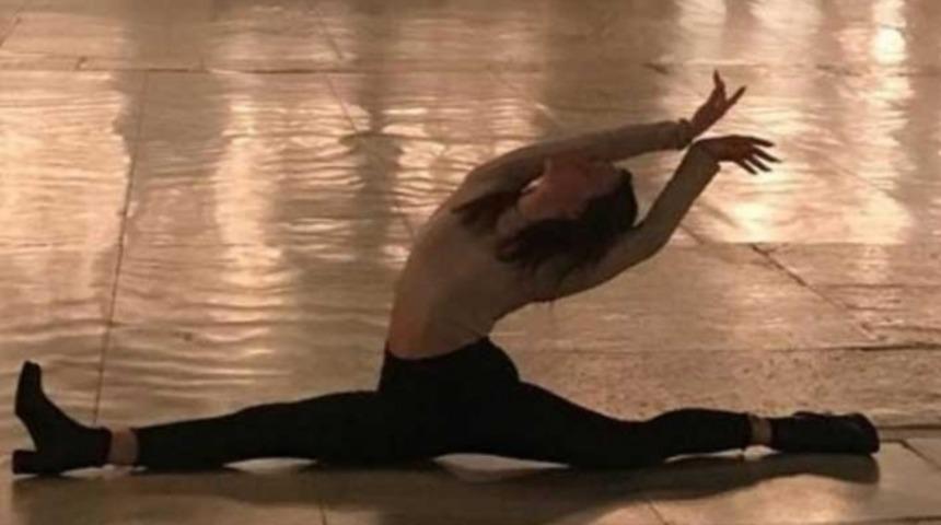 Bakan Ersoy'dan Ayasofya'da dans eden kadınla ilgili dikkat &ccedil;eken a&ccedil;ıklama!