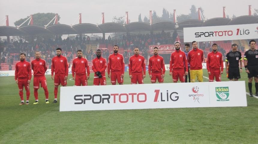 Balıkesirspor Baltok’ta yaprak dökümü sürüyor