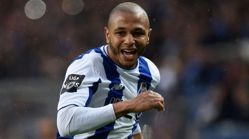Fenerbahçe, Yacine Brahimi için harekete geçti