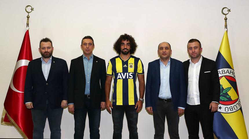 Sadık &Ccedil;iftpınar resmen Fenerbah&ccedil;e'de!