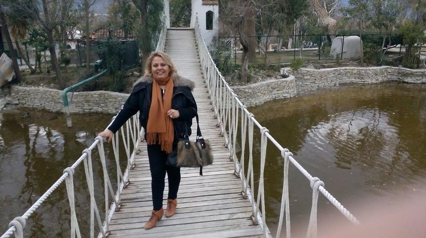 Beyin kanaması ge&ccedil;iren gen&ccedil; kadın hayatını kaybetti