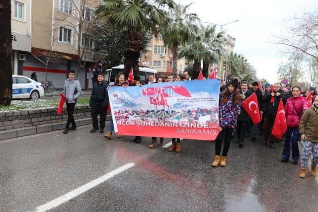 Gençlik şühedanın izinde