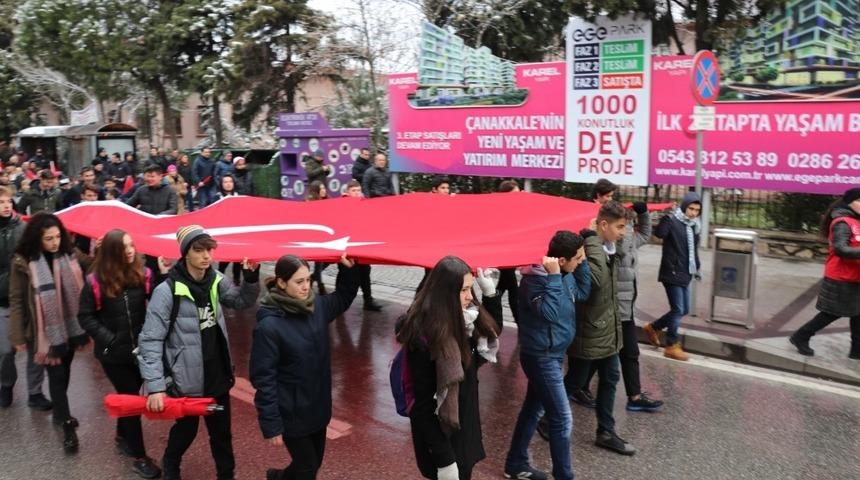 Gen&ccedil;lik ş&uuml;hedanın izinde