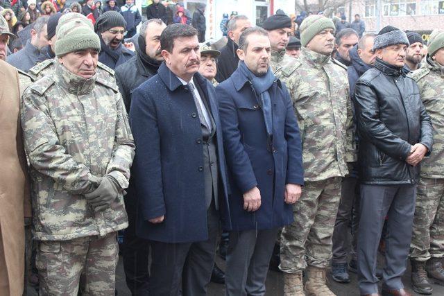 Erzincan’da vefakar gençlik fedakar ecdadı için yürüdü