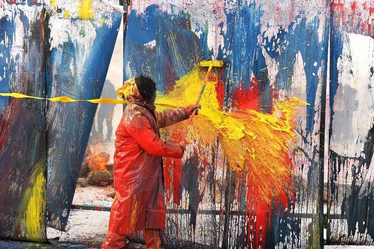 Profesör Kavukcu ilginç performansı ile Sarıkamış’ı anlattı G2