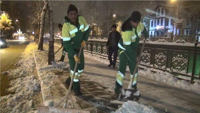 Kastamonu’da 13 ilçede okullar tatil edildi