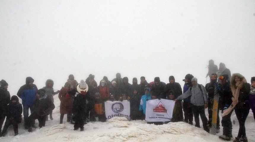 Karacadağ&rsquo;da Sarıkamış şehitleri i&ccedil;in y&uuml;r&uuml;d&uuml;ler