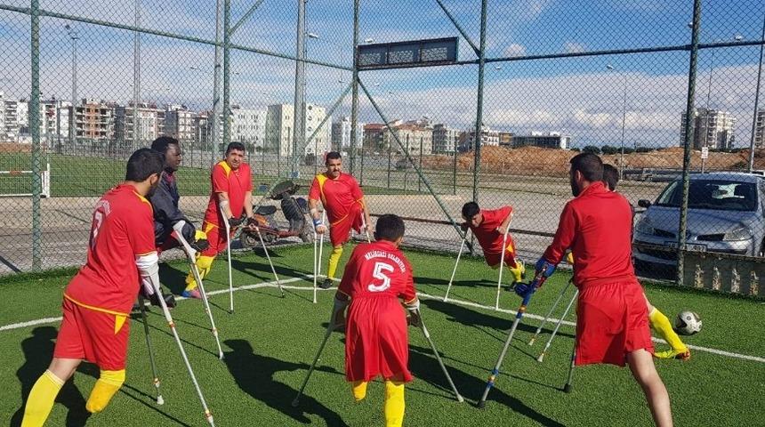 Melikgazi Belediyesi BESK Antalya&rsquo;dan eli boş d&ouml;nd&uuml;