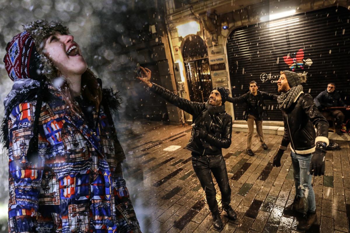 İstanbul'da kar yağışı şehri beyaz &ouml;rt&uuml;yle kapladı