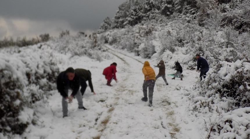 Aydınlılar kara koştu
