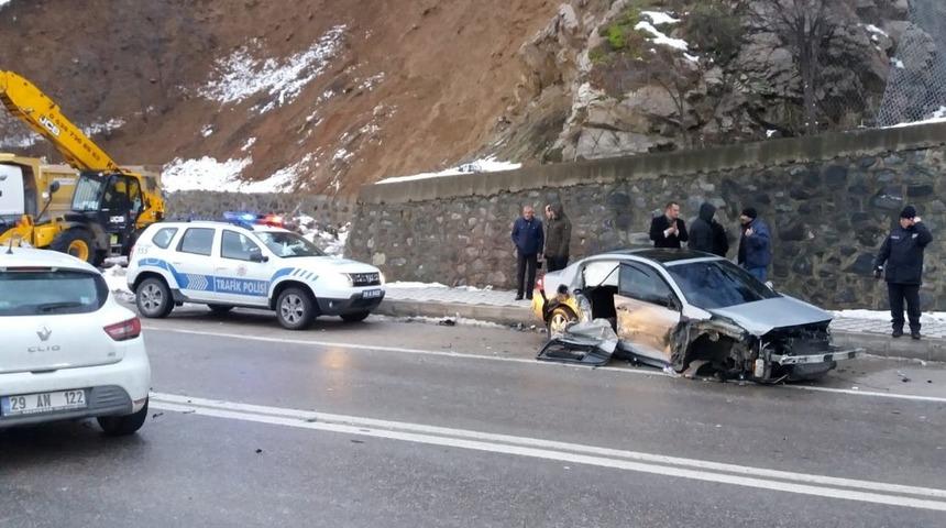G&uuml;m&uuml;şhane&rsquo;de gizli buzlanma kazaları da beraberinde getirdi
