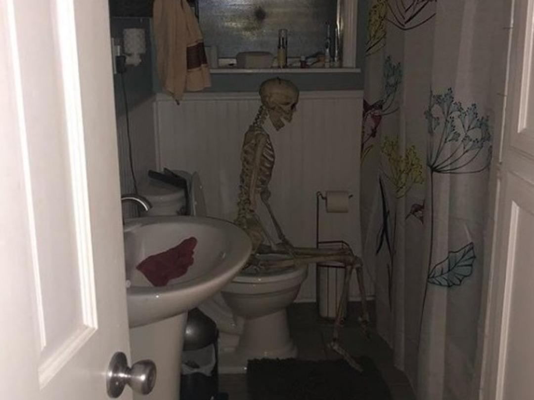 Kadınları &ccedil;ıldırtan, &ccedil;oğu erkeğin yaptığı can sıkıcı hareketler! Bu durumlar size tanıdık gelebilir