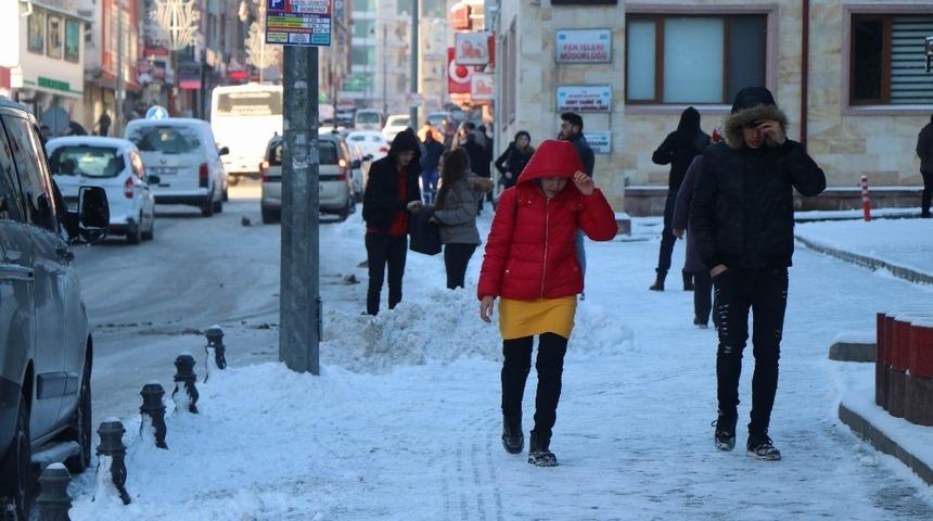 Nevşehir&rsquo;in bazı il&ccedil;elerinde okullar tatil edildi