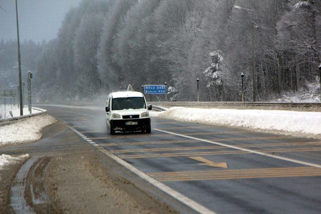 Bolu Dağı'nda kar durdu, ulaşım rahatladı