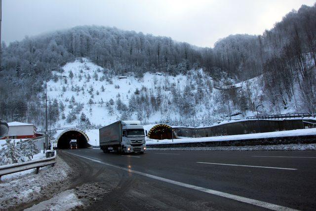 Bolu Dağı'nda kar durdu, ulaşım rahatladı