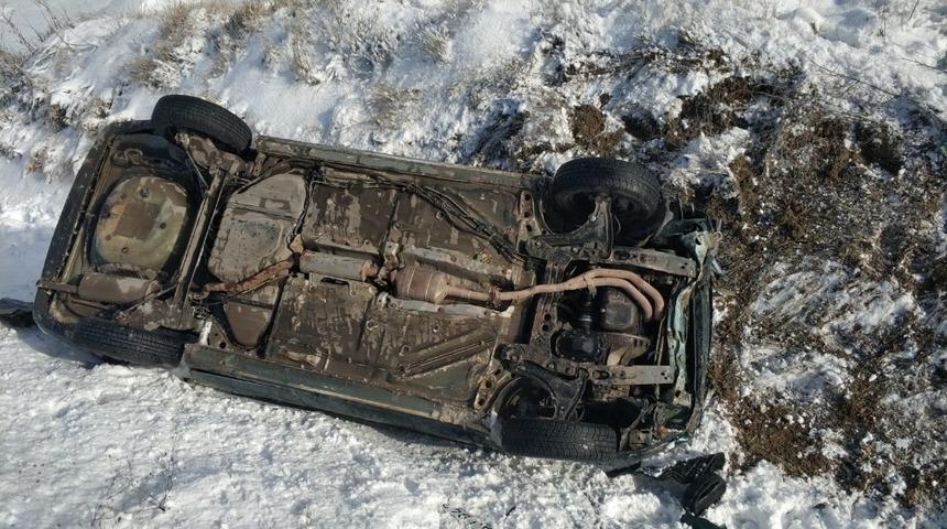 Otomobil takla atıp şarampole u&ccedil;tu:1 yaralı