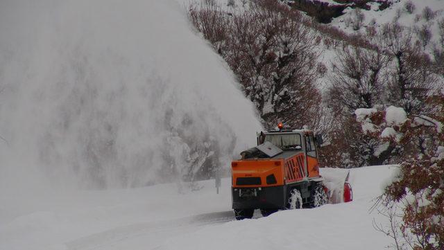 Tunceli'de kar nedeniyle 210 köy yolu ulaşıma kapalı