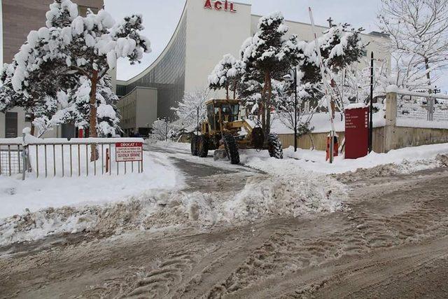 Sungurlu Belediyesi’nden kar mesaisi