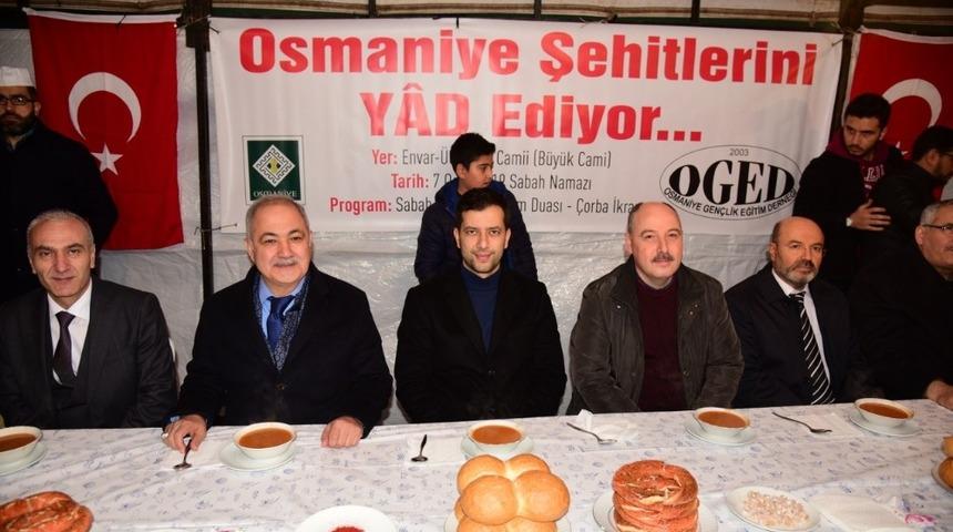 Şehitler sabah namazında yadedildi