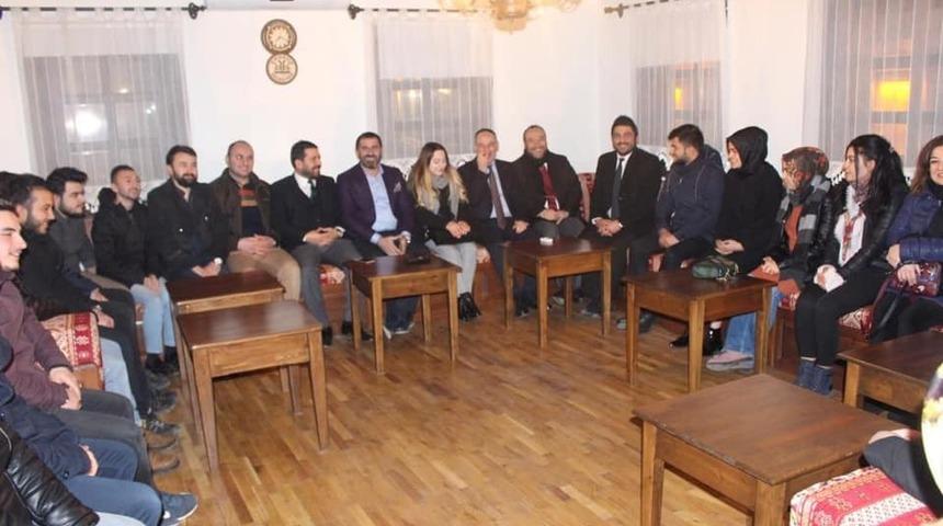 AK Parti Kırıkkale İl Teşkilatı gen&ccedil;lerle bir araya geldi