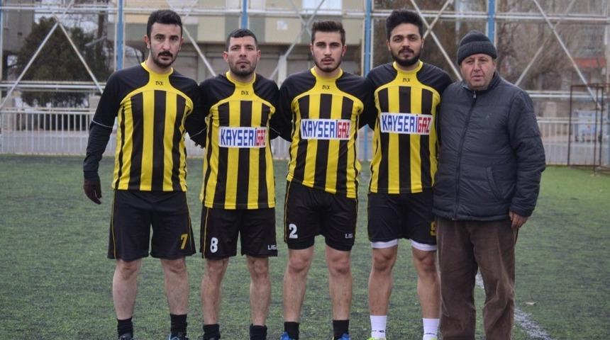 Kocasinan Şimşekspor d&ouml;rt takviye yaptı