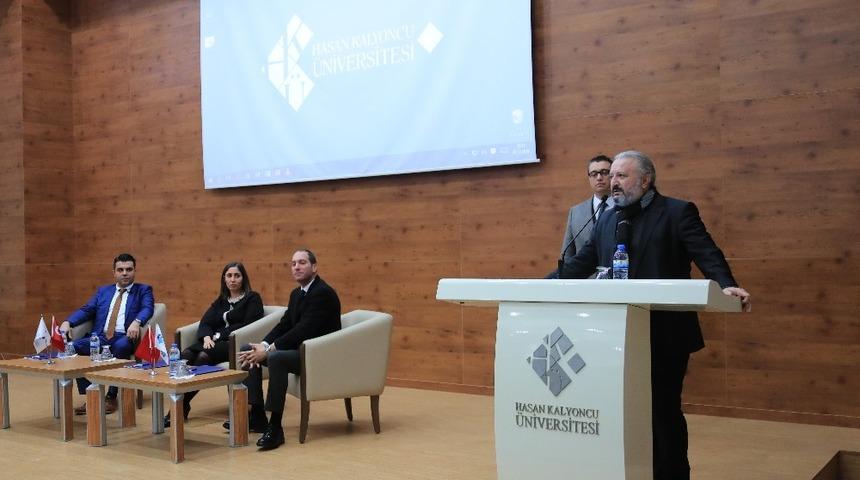 Geleceğin hukuk&ccedil;uları kariyer basamaklarına emin adımlarla ilerliyor