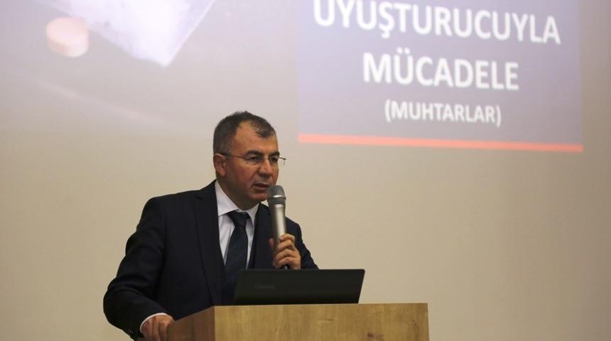 Muhtarlara &ldquo;Bağımlılıkla M&uuml;cadele&rdquo;  Eğitimi verildi