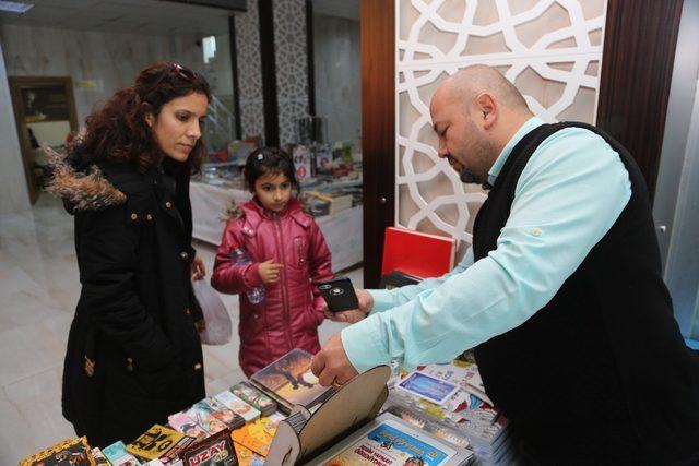 Erdemli Belediyesi 1. Kitap Günleri başladı