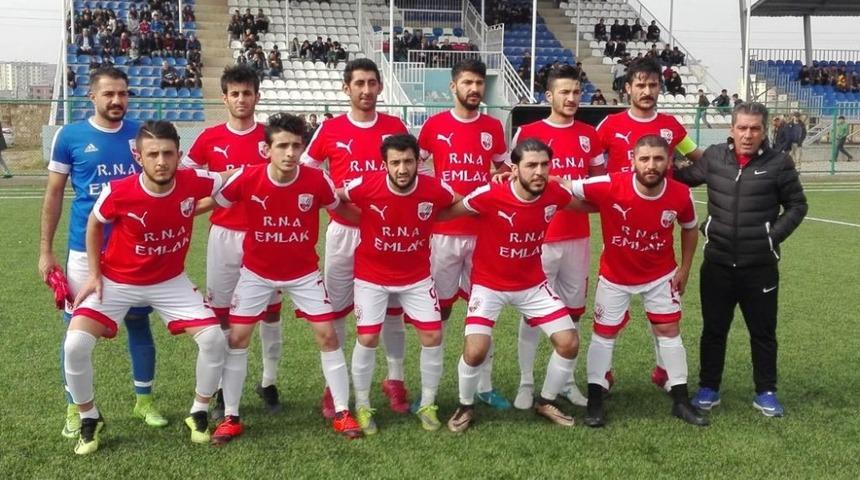 Kurtalan K&uuml;lt&uuml;rspor kayıpsız yoluna devam ediyor