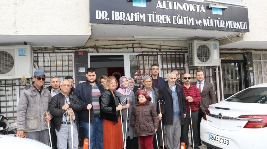 G&ouml;rme engellilerin beyaz bastonları b&uuml;y&uuml;kşehirden