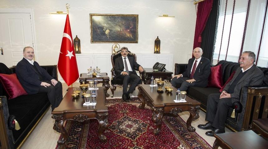 AK Parti Van Milletvekili İrfan Kartal, Vali Bilmez&rsquo;i ziyaret etti