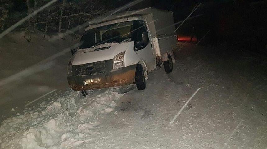 Karda kalanlara AFAD yardımı