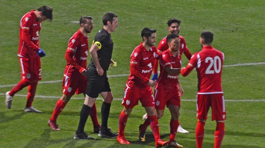 Altınordu, hazırlık maçında Büyükşehir Belediye Erzurumspor'u 2-0 yendi