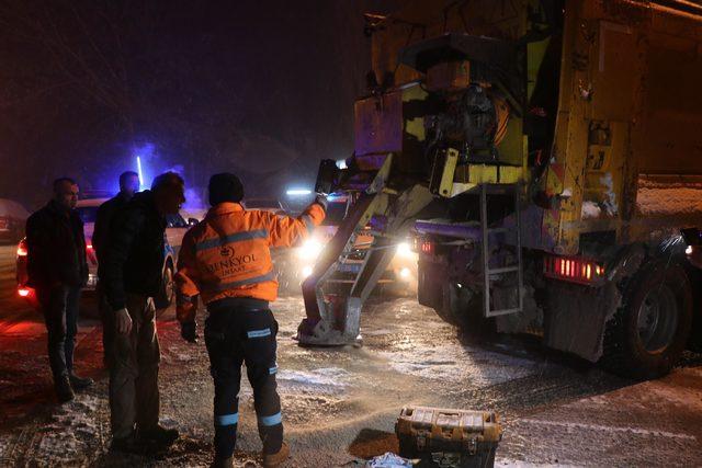 Denizli- Antalya Karayolu'nda sis ve kar ulaşımı aksattı