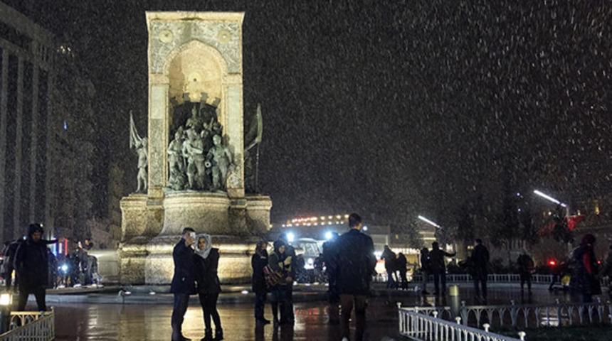 İstanbul beyaza büründü! Etkisi daha da artacak!