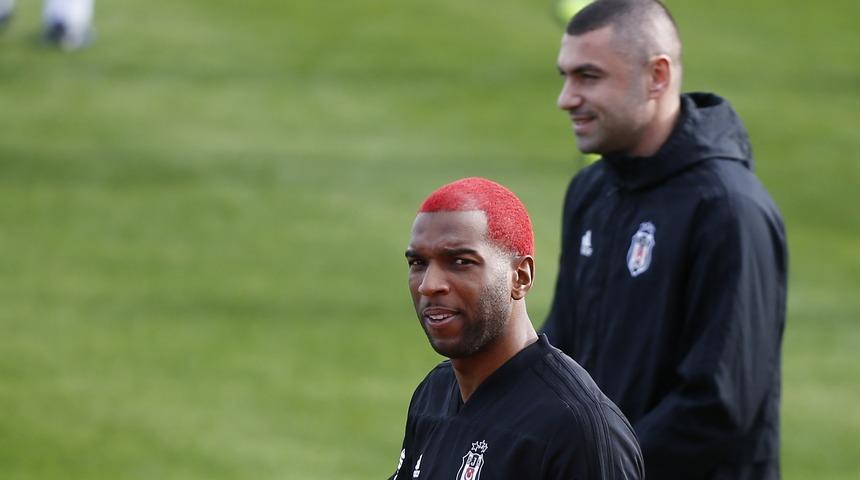 Ryan Babel: Burak Yılmaz &ccedil;ok kaliteli bir golc&uuml;