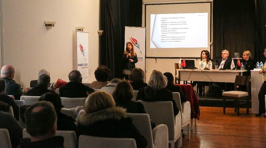 Buca &rsquo;Parkinson&rsquo;a farkındalık oluşturdu