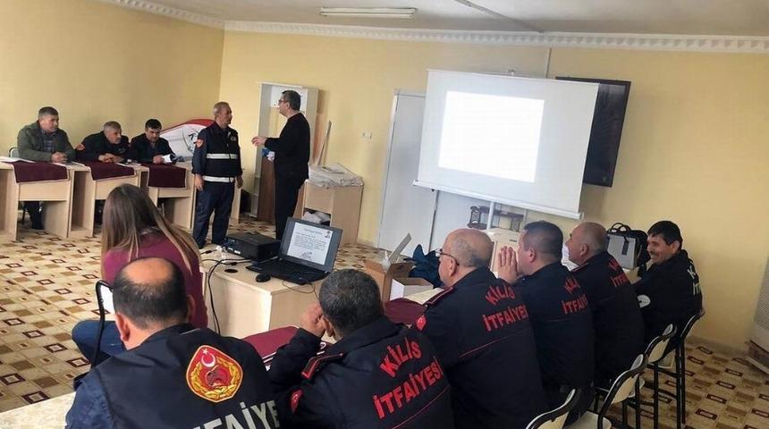 İtfaiyecileri ilk yardım eğitimi