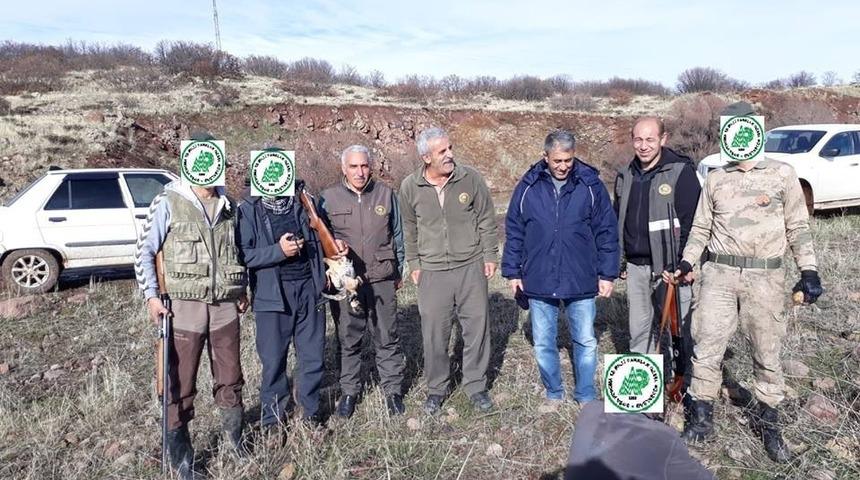 Ka&ccedil;ak 7 avcıya, 7 bin TL ceza