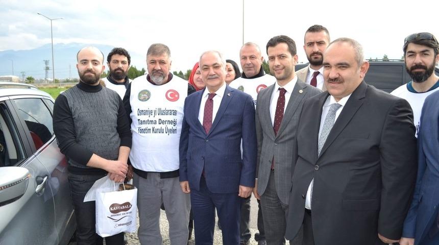 Osmaniye&rsquo;de 80 bin paket yer fıstığı dağıtıldı